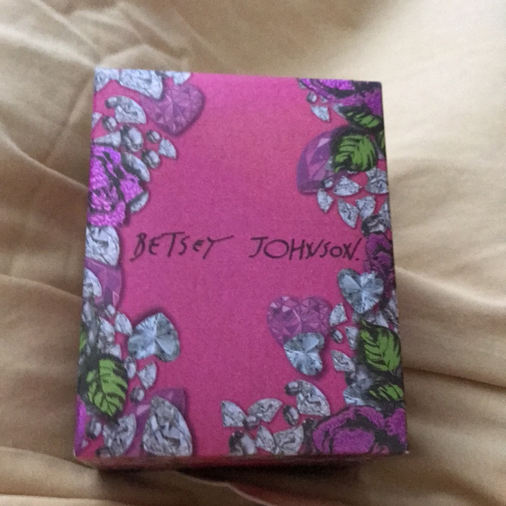 Gorgeous Betsey Johnson Ceramic Watch - Picture 6 of 11